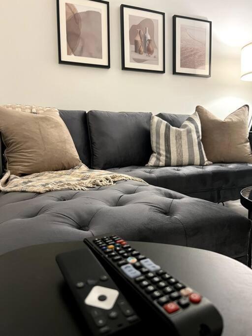 Walking Distance To St Boniface, Easy Parking Villa Winnipeg Bagian luar foto